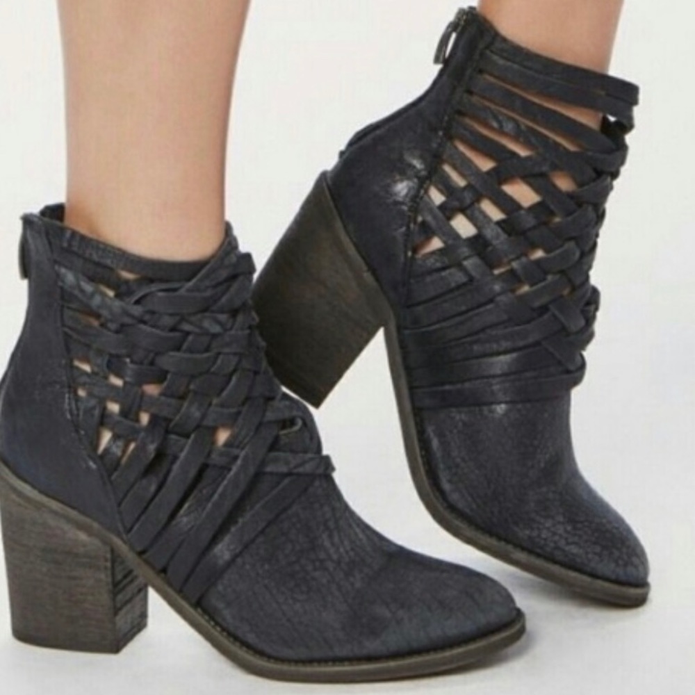 FreePeople Bootie Heel
